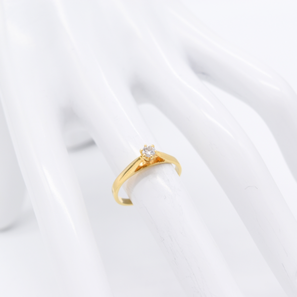 18K Natural Diamond Ring - Image 2