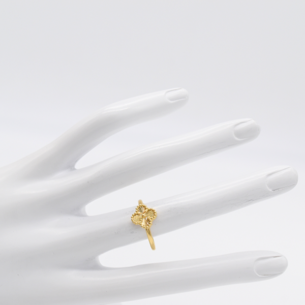 18K Clover Ring - Image 3