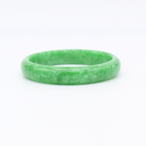 Burmese Light Green Jade Bangle — Size 21 (Japan Made)
