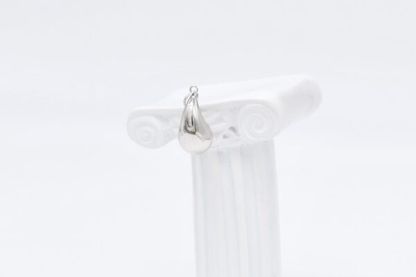 18K Teardrop Pendant