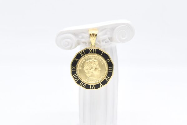 18K Queen Elizabeth Pendant