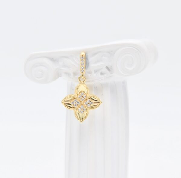 18K R-Inspired Flower Pendant