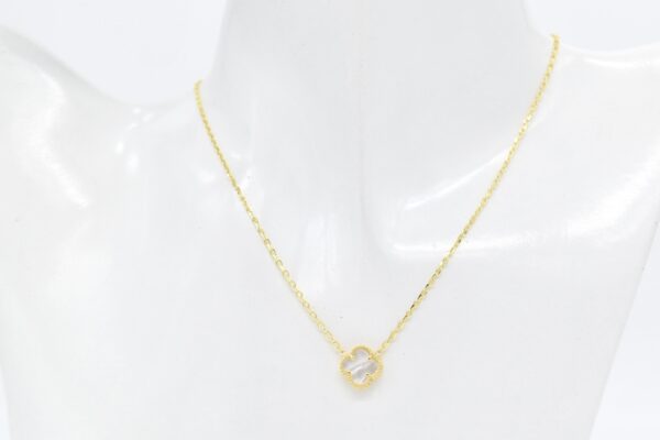 18K Centered MOP Clover Necklace 10mm - Image 2