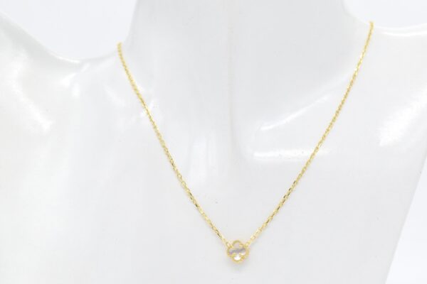 18K Centered MOP Clover Necklace 7mm - Image 2