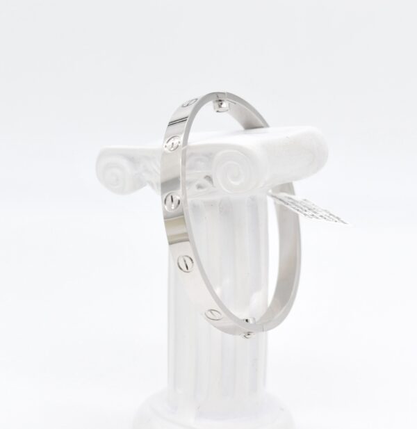 18K WG Love Bangle