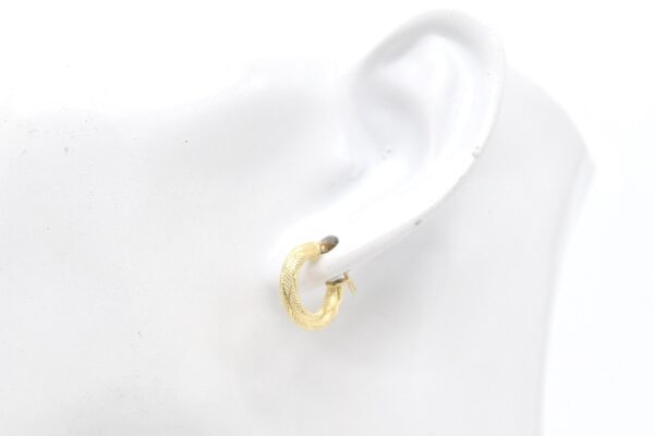 18K Crisscross Designed Hoop Earrings
