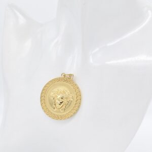 18K Yellow Gold V‑Inspired Pendant — 37 mm