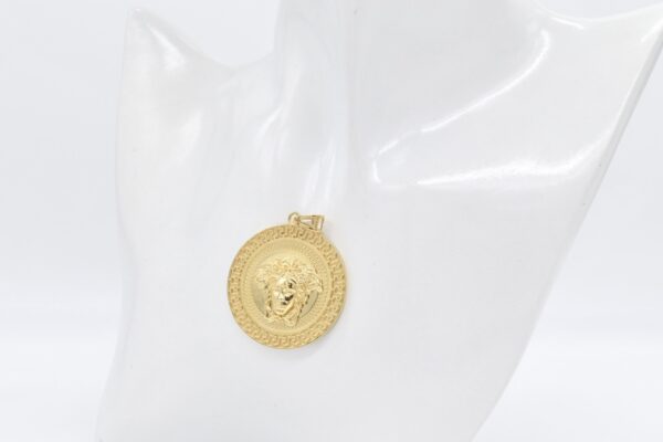 18K Yellow Gold V‑Inspired Pendant — 37 mm