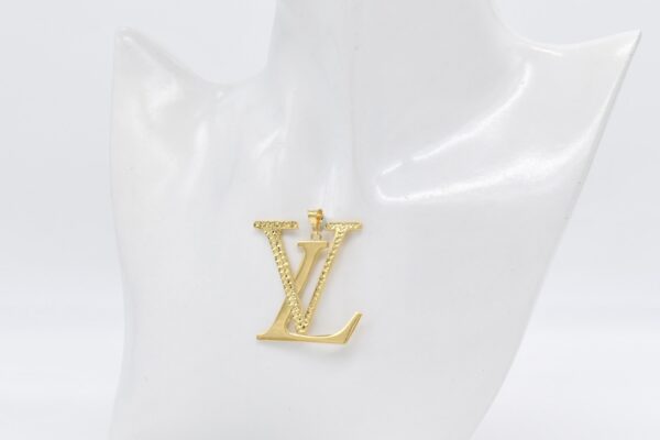 18K Yellow Gold VL Pendant — 39 x 35 mm