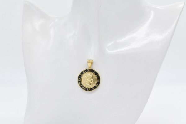 18K Yellow Gold Black Queen Elizabeth Pendant — Small / Medium / Large