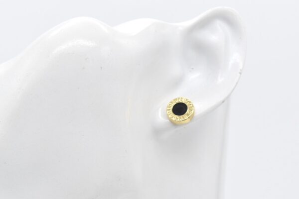 18K Yellow Gold Black Onyx B‑Inspired Stud Earrings — 11 mm