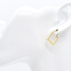 18K Yellow Gold Square Earrings — 19 mm
