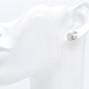 18K White Gold Heart Earrings — 11 mm