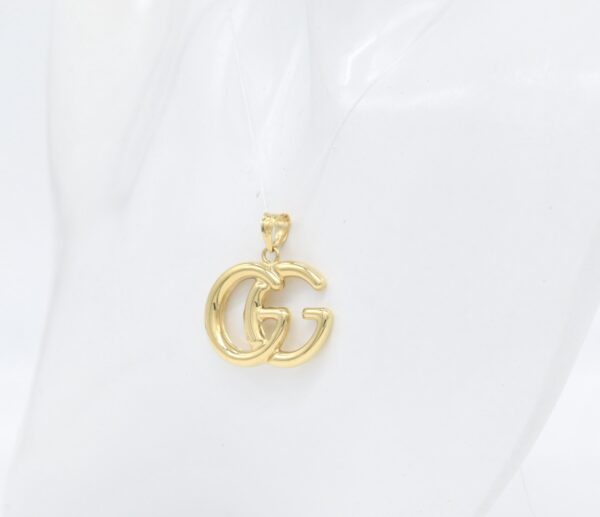 18K Yellow Gold Double‑G Pendant — 20 mm - Image 2