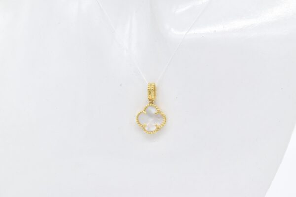 18K Yellow Gold White MOP Clover Pendant — 12 mm