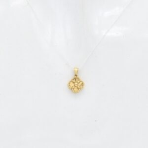 18K 10 mm Clover Pendant