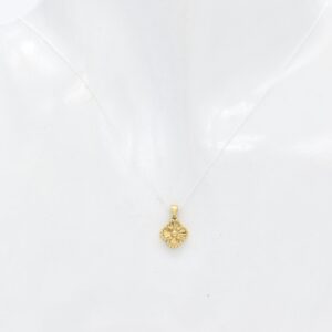 18K 8 mm Clover Pendant