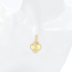 18K 16 mm Clover Pendant