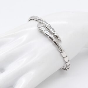 18K White Gold Serpentine Bangle