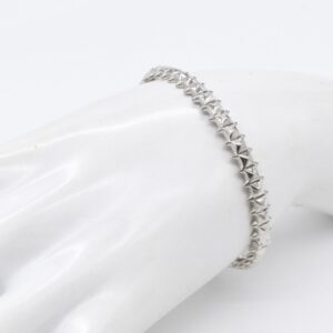 18K White Gold Clash Bangle