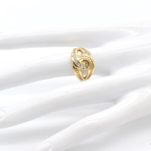 18K Interlocking Ring with CZ Stones — Size 7