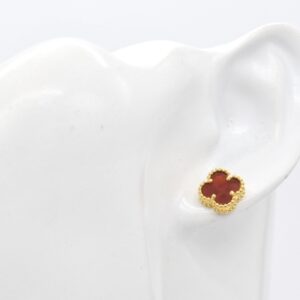 21K Carnelian Red Clover Stud Earrings (11mm)