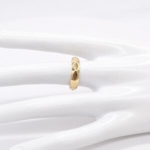 18K Quilted Pattern Band Ring – Size 7 / N / 55