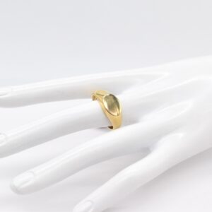 21K Classic Oval Signet Ring – Size 11 /65/ W