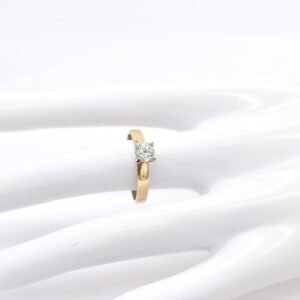 18K Two-Tone 0.50ct Natural Diamond Ring