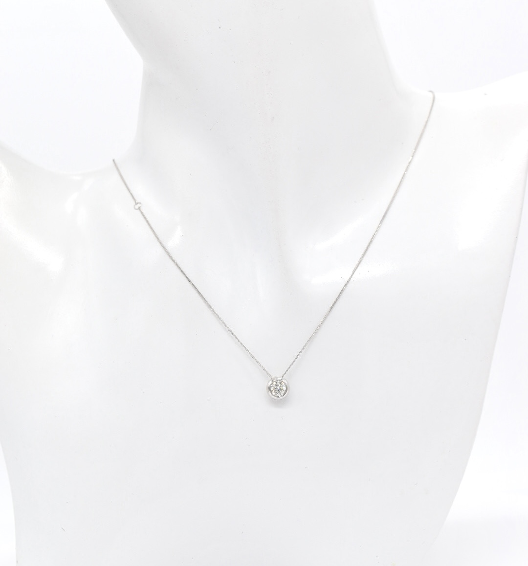 18K WG 0.33ct Natural Round Diamond Necklace
